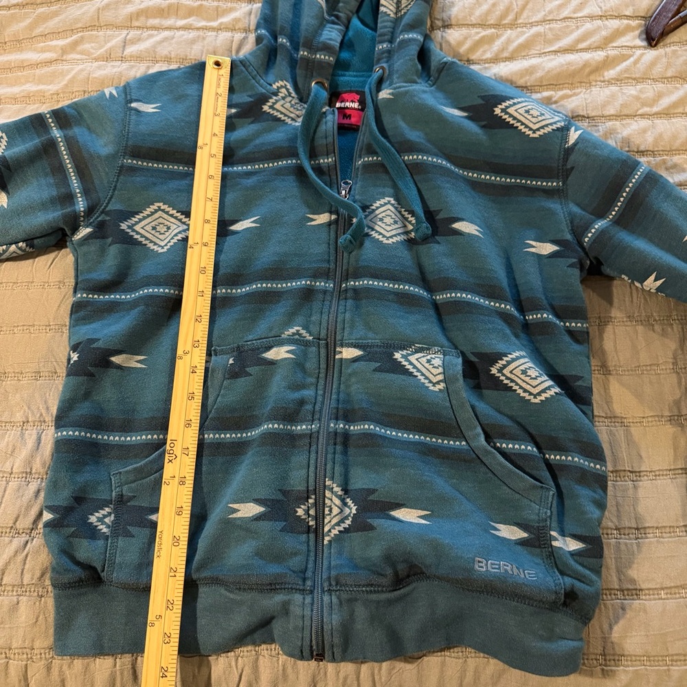 Berne‎ Women’s Aztec Print Zip Up Jacket Size Medium - Picture 7 of 8